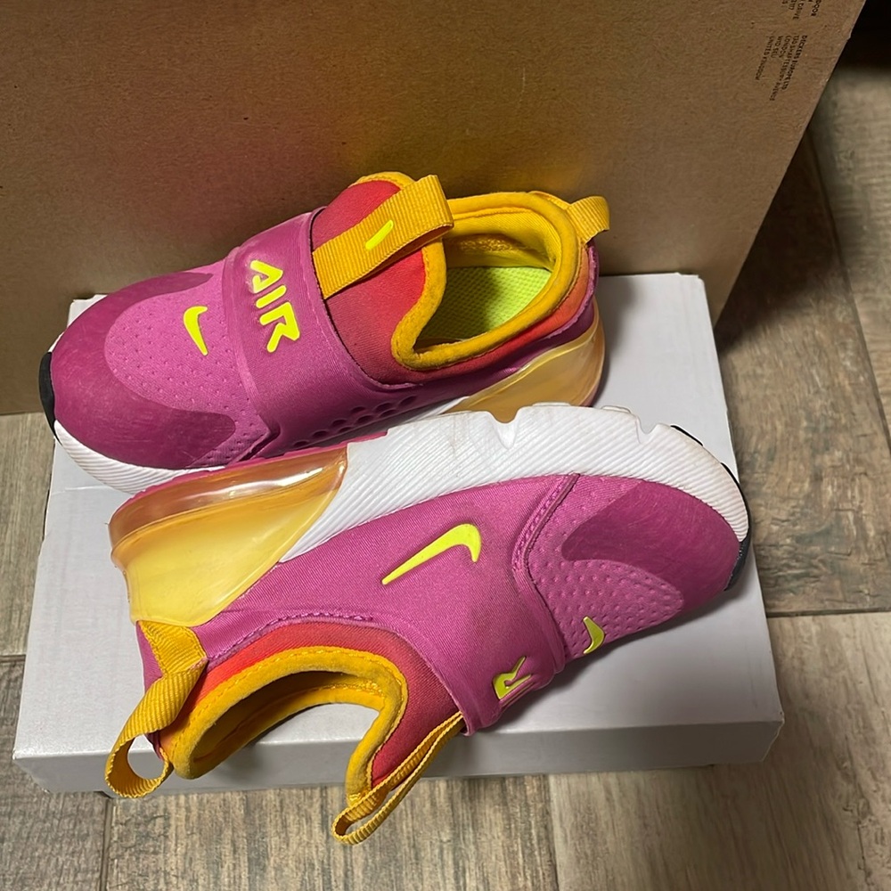Nike air